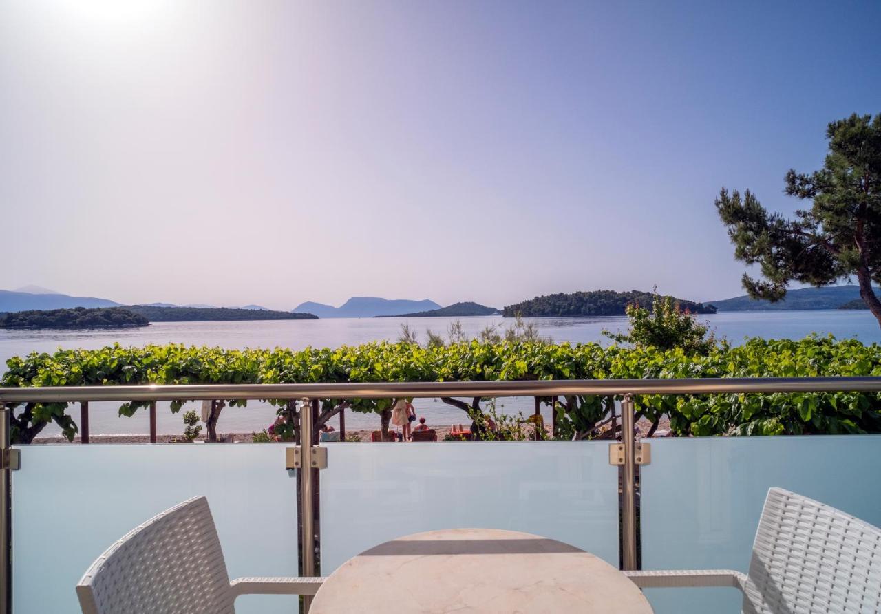 Armeno Beach Hotel Нідрі Екстер'єр фото