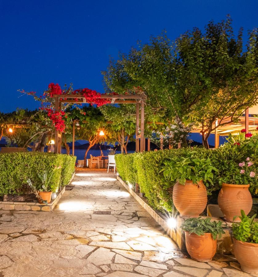 Armeno Beach Hotel Нідрі Екстер'єр фото