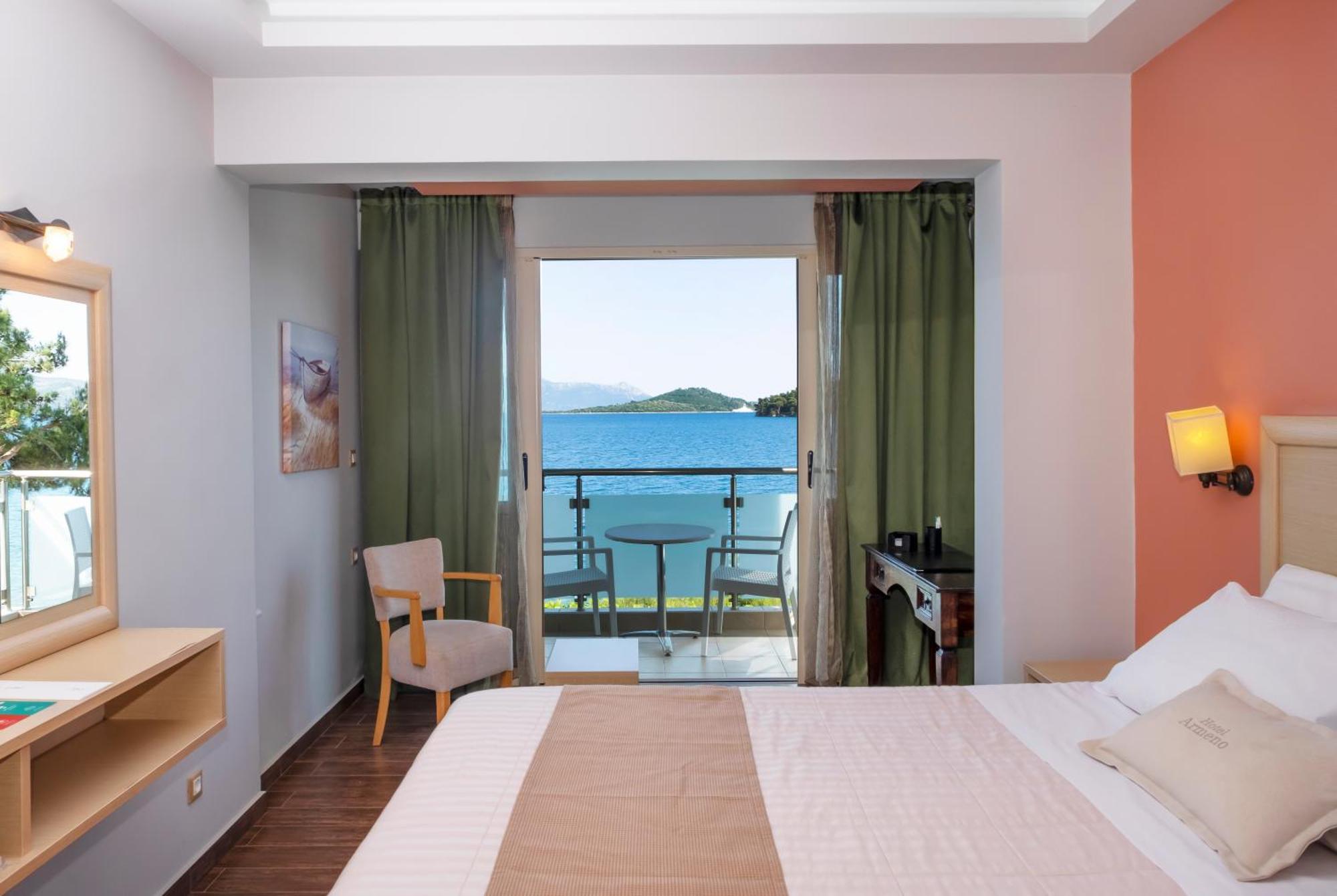 Armeno Beach Hotel Нідрі Екстер'єр фото
